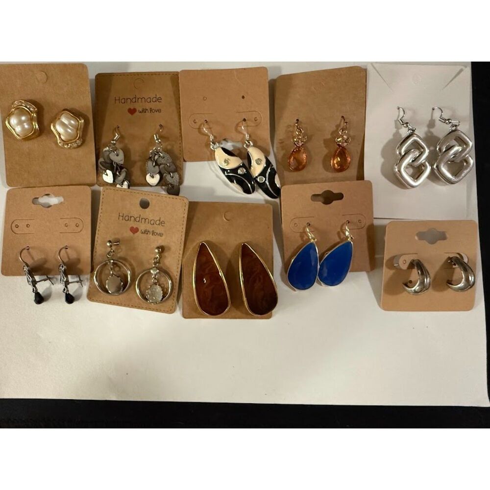 Earrings lot